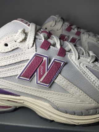New Balance 1906R