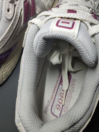 New Balance 1906R