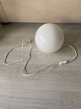 Lampara IKEA blanca