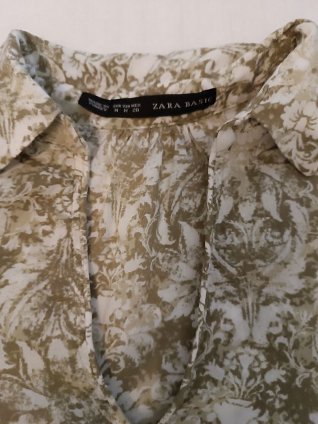 Vaqueros pitillo + blusa Zara