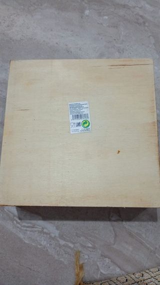 Caja madera con rejilla - Decoración