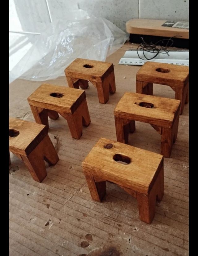 Mini Banquetas de Madera