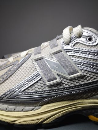 New Balance 1906R