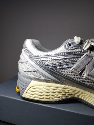 New Balance 1906R
