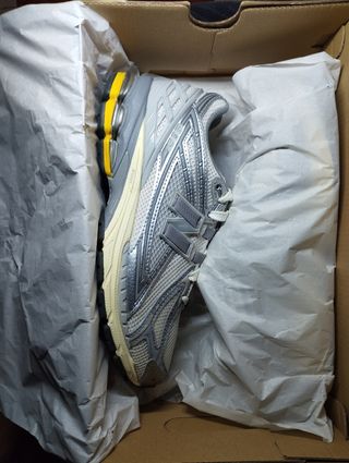 New Balance 1906R