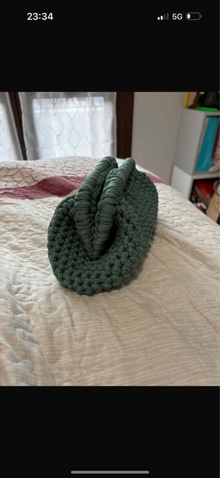 clutch bag verde fatta a mano 