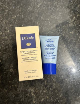 Dékade maquillaje hidratante con pro-retinol