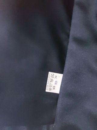 Chaleco negro brillante Endicott