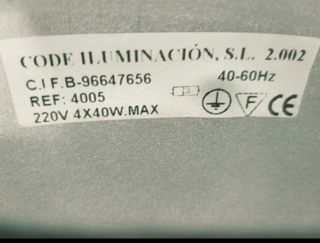Moderna y sofisticada lámpara de techo