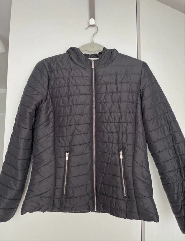 Chaqueta acolchada negra