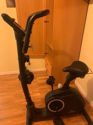 Bicicleta estática, en muy buen estado.