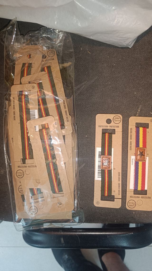 Pulseras tricolor - Rojo, Amarillo