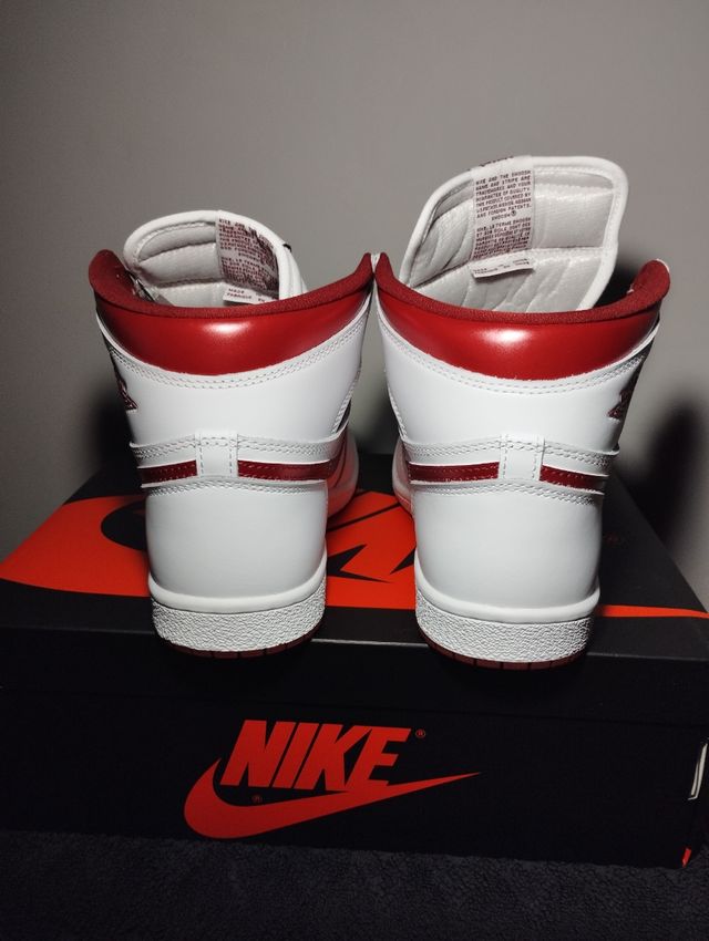 Air Jordan 1 High '85