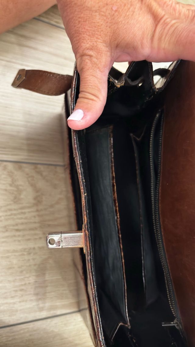 Bolso tipo Hermès Kelly cocodrilo marrón