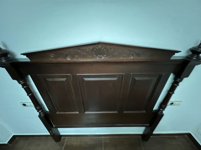 Cabecero madera nogal estilo clásico