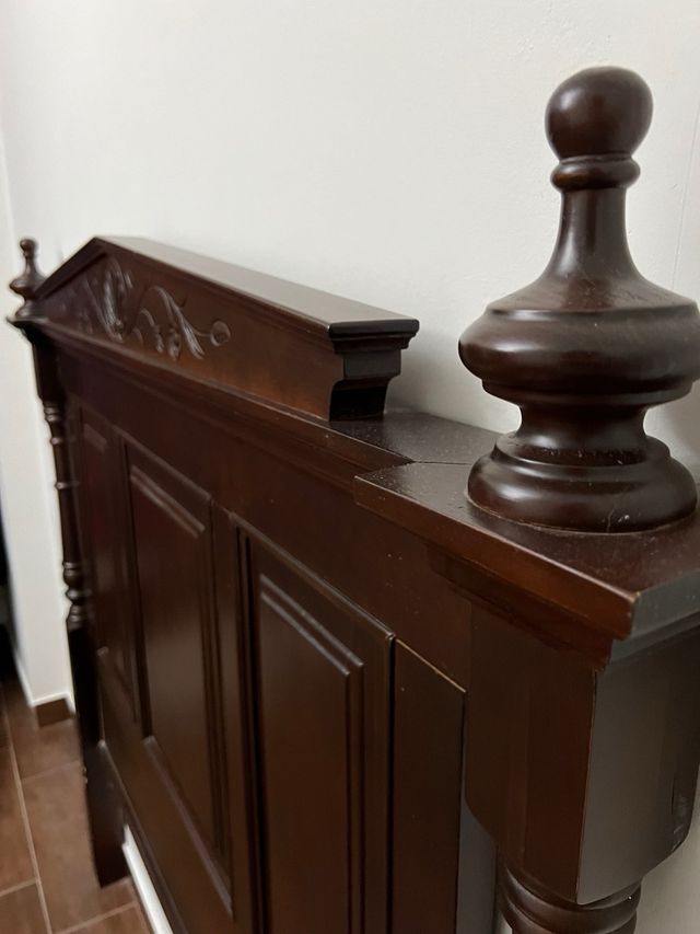 Cabecero madera nogal estilo clásico