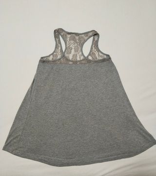 Camiseta Bershka gris - Talla L