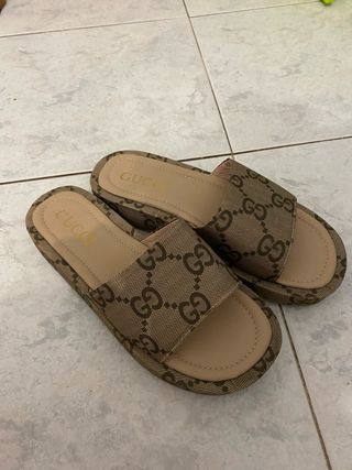 Sandalias Gucci plataforma