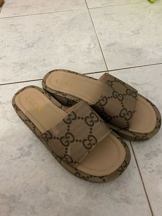 Sandalias Gucci plataforma