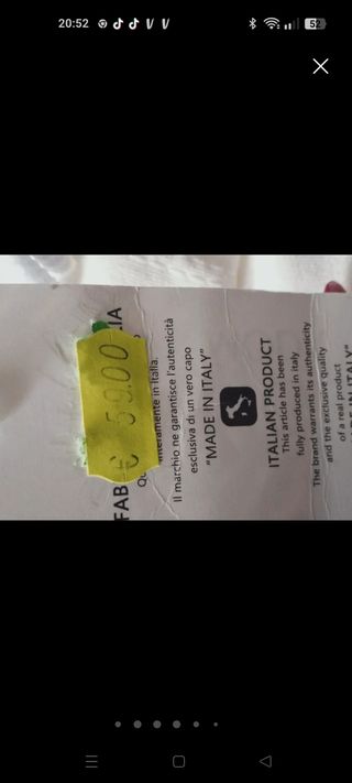 Tuta sportiva bianca e nera