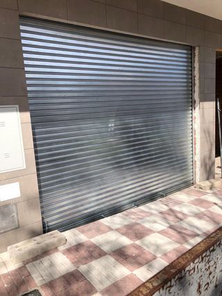 Fabricación,montaje de puertas,rejas, estructuras