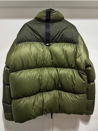 Chaqueta Nike verde oliva