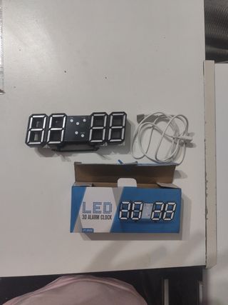 Reloj LED 3D con Alarma