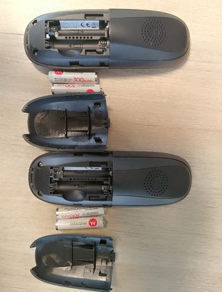 2 Tel. inalámbricos Motorola C1002LB+