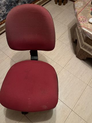 Silla de oficina roja