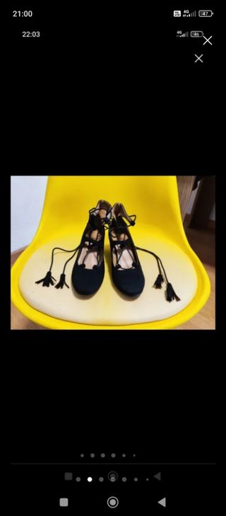Zapatos salón talla 37.