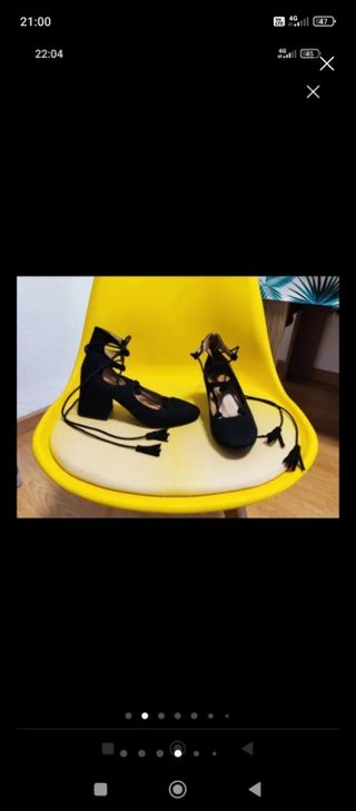 Zapatos salón talla 37.