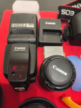 Canon EOS 1000D + accesorios