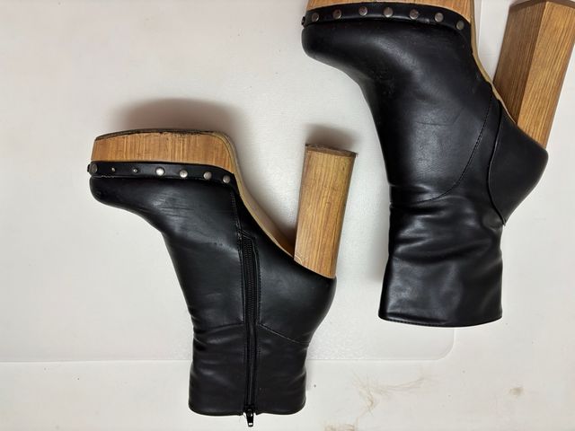 Botas pretas Marypaz c/ salto de madeira