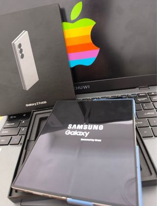 SAMSUNG GALAXY Z FOLD 6