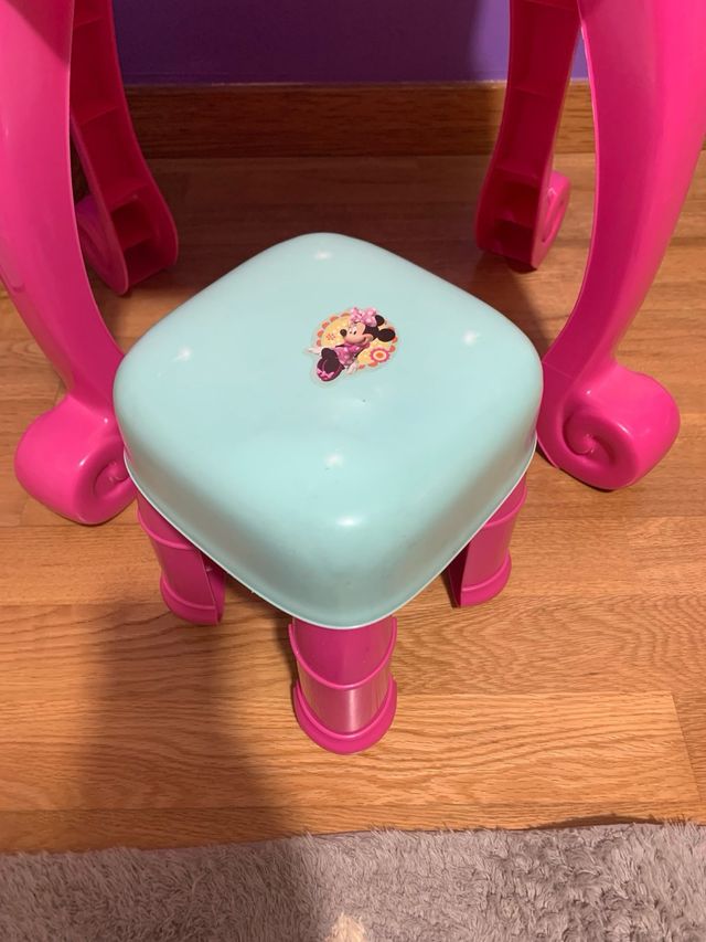 Tocador Minnie Mouse infantil con asiento 