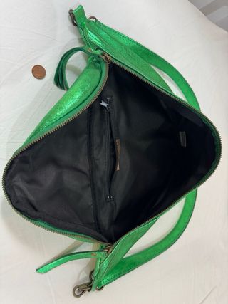Bolso verde metalizado de cuero 