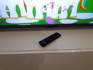 Televisor LG42PULGADAS, LED.