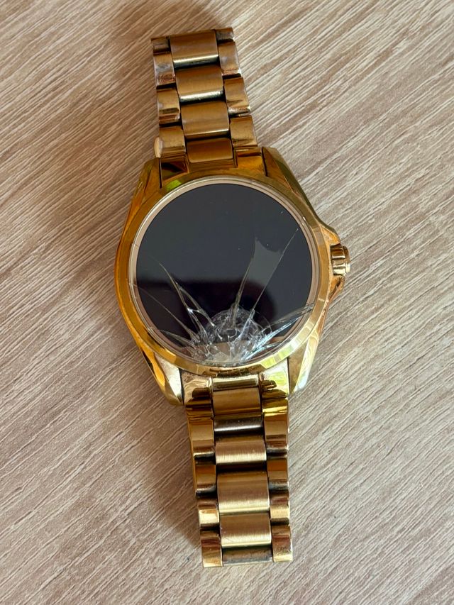 Oferta hoy !!!Reloj smartwatch Michael Kors dorado