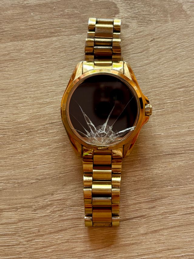Oferta hoy !!!Reloj smartwatch Michael Kors dorado