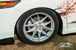 Llantas JR44 Japan Racing+neumáticos Pirelli