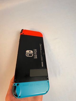 Nintendo Switch + Mario Kart Deluxe
