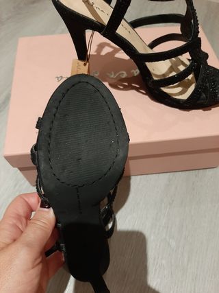 Sandalias Alma en Pena negras