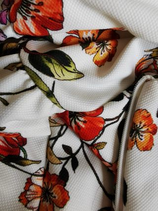 Muy bonito vestido Sfera