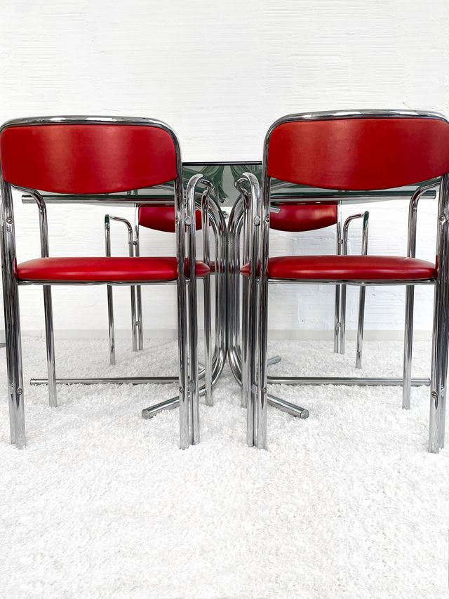 MESA VINTAGE CROMADA OVALADA Y CRISTAL FUMÉ. 70s