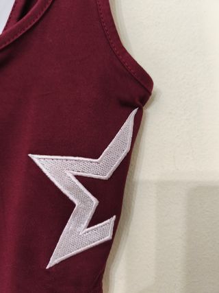 Top Beerbroclub granate - nuevo. Sin estrenar