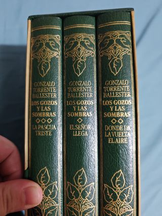 Varios