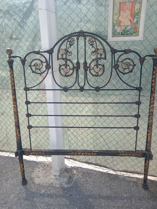 Testiera in ferro battuto Art Nouveau del XIX secolo 