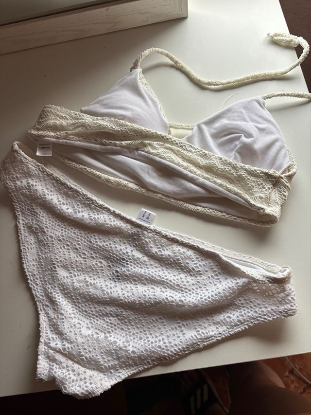 Bikini blanco de encaje