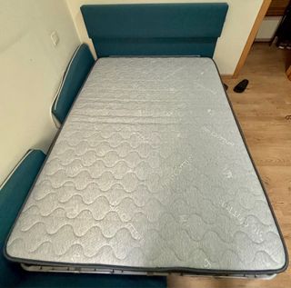 Sofá cama azul 