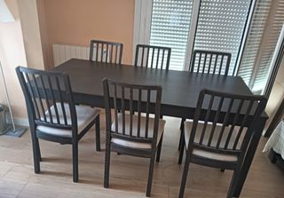 Conjunto mesa comedor y 6 sillas - madera oscura 